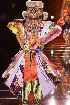 Look 35